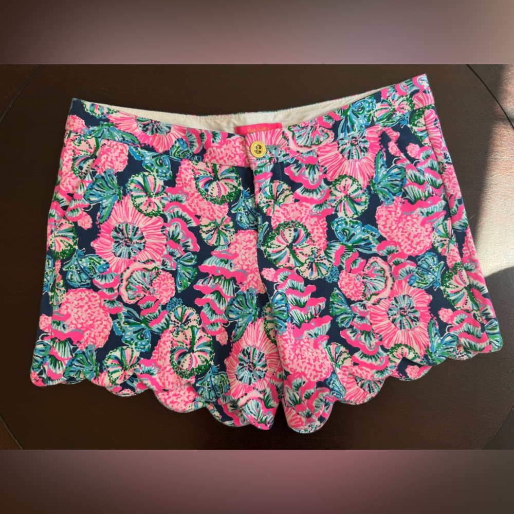 Lilly Pulitzer Oyster Bay Navy Shroom With View Scallop Shortd